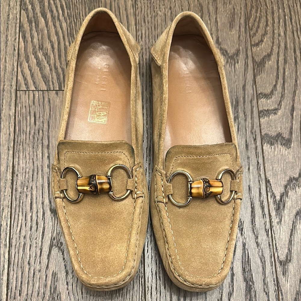 Vintage Gucci Tan Loafers with Gold Ornament